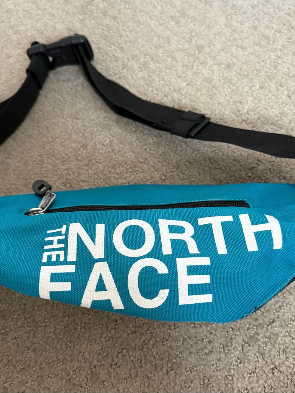 The North Face Teal Blue Fanny Pack / Belt Bag - Picture 2 of 4
